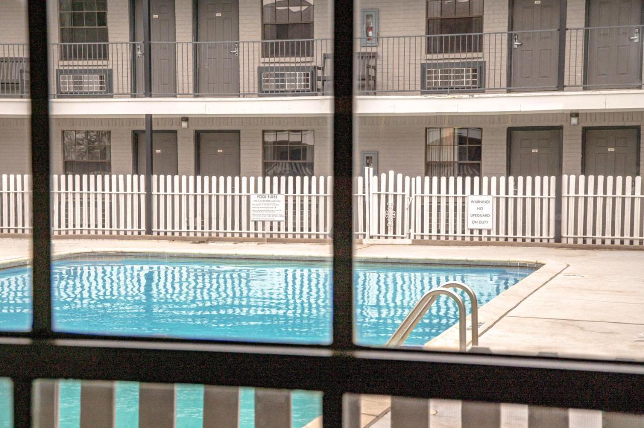 Lake View Inn Granbury Exterior foto