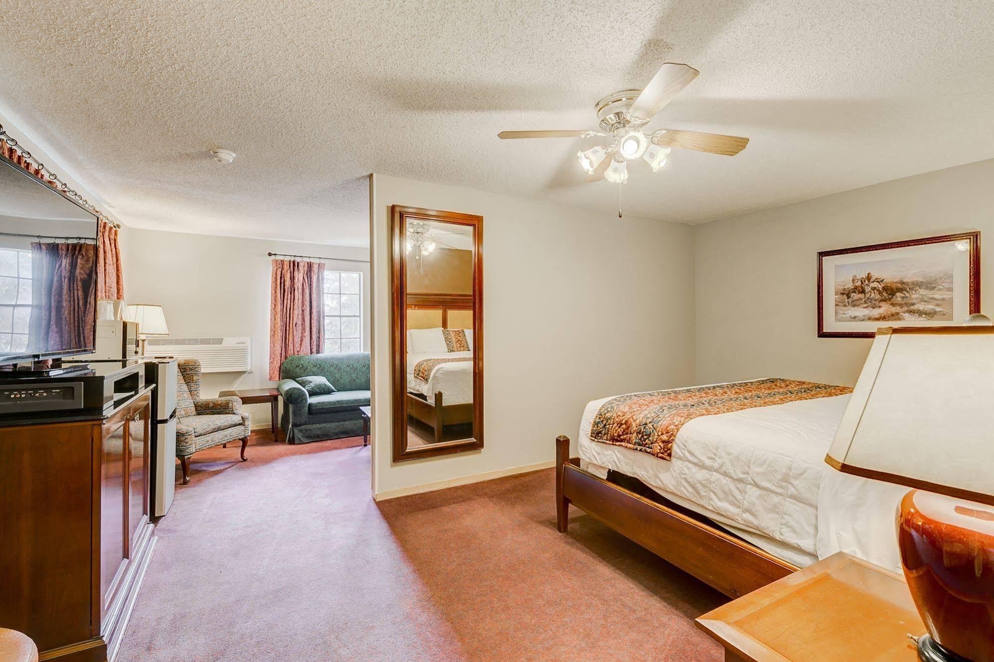Lake View Inn Granbury Exterior foto